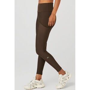 ALO Yoga— Airlift High-Waist Leggings With Pockets